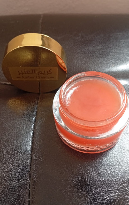 Amber Creme